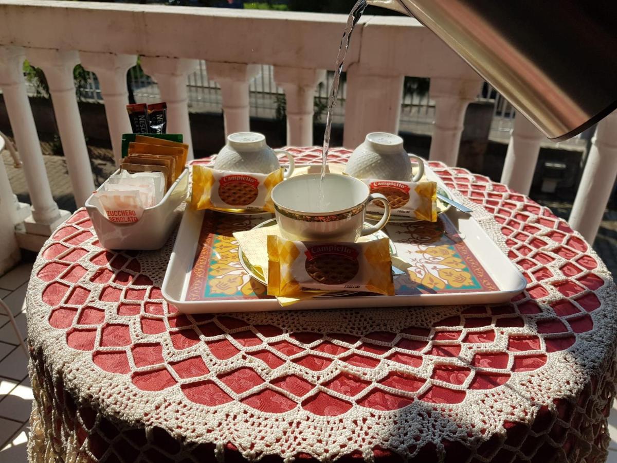 Venice Lion Residence - Vespucci Mestre Luaran gambar A set of tea utensils