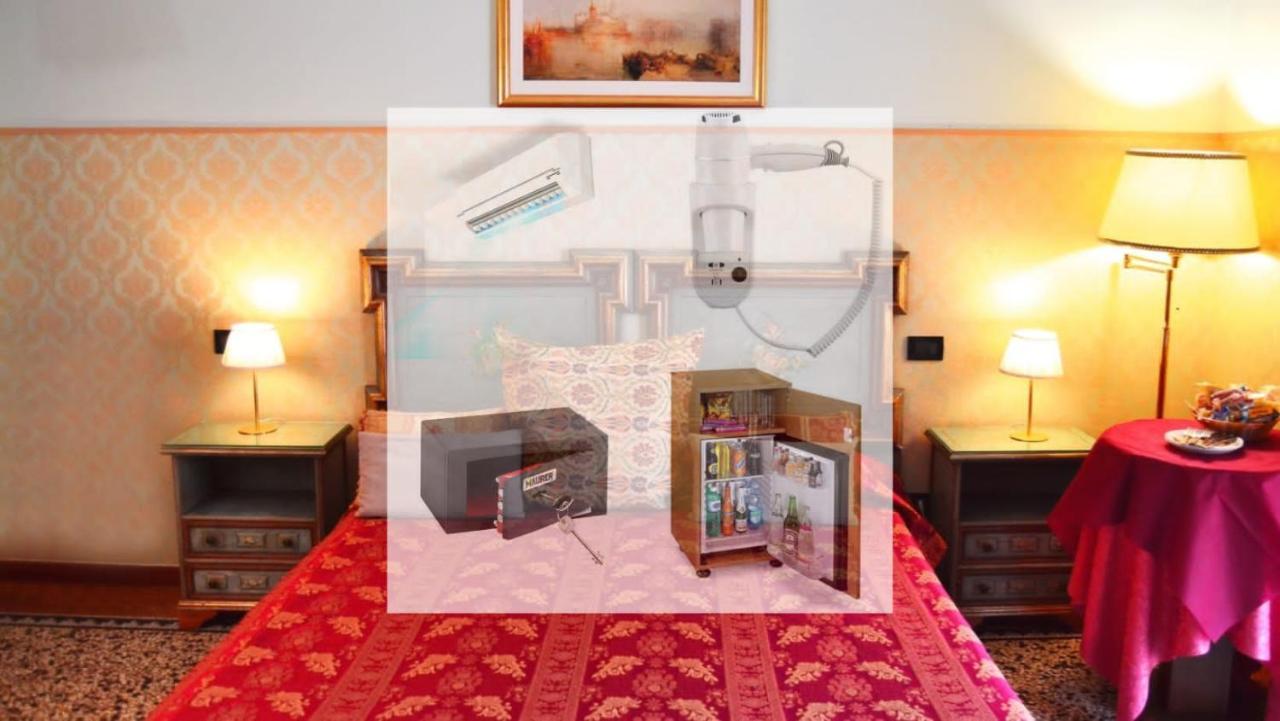 Venice Lion Residence - Vespucci Mestre Luaran gambar A room with a safe