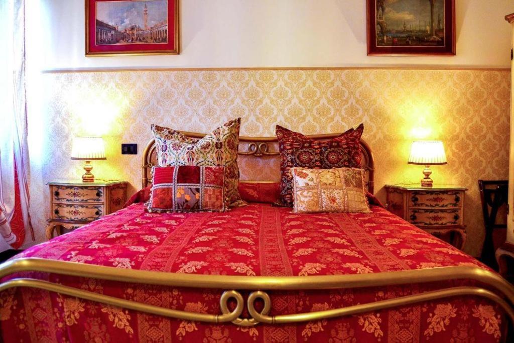 Venice Lion Residence - Vespucci Mestre Luaran gambar A bedroom at the hotel